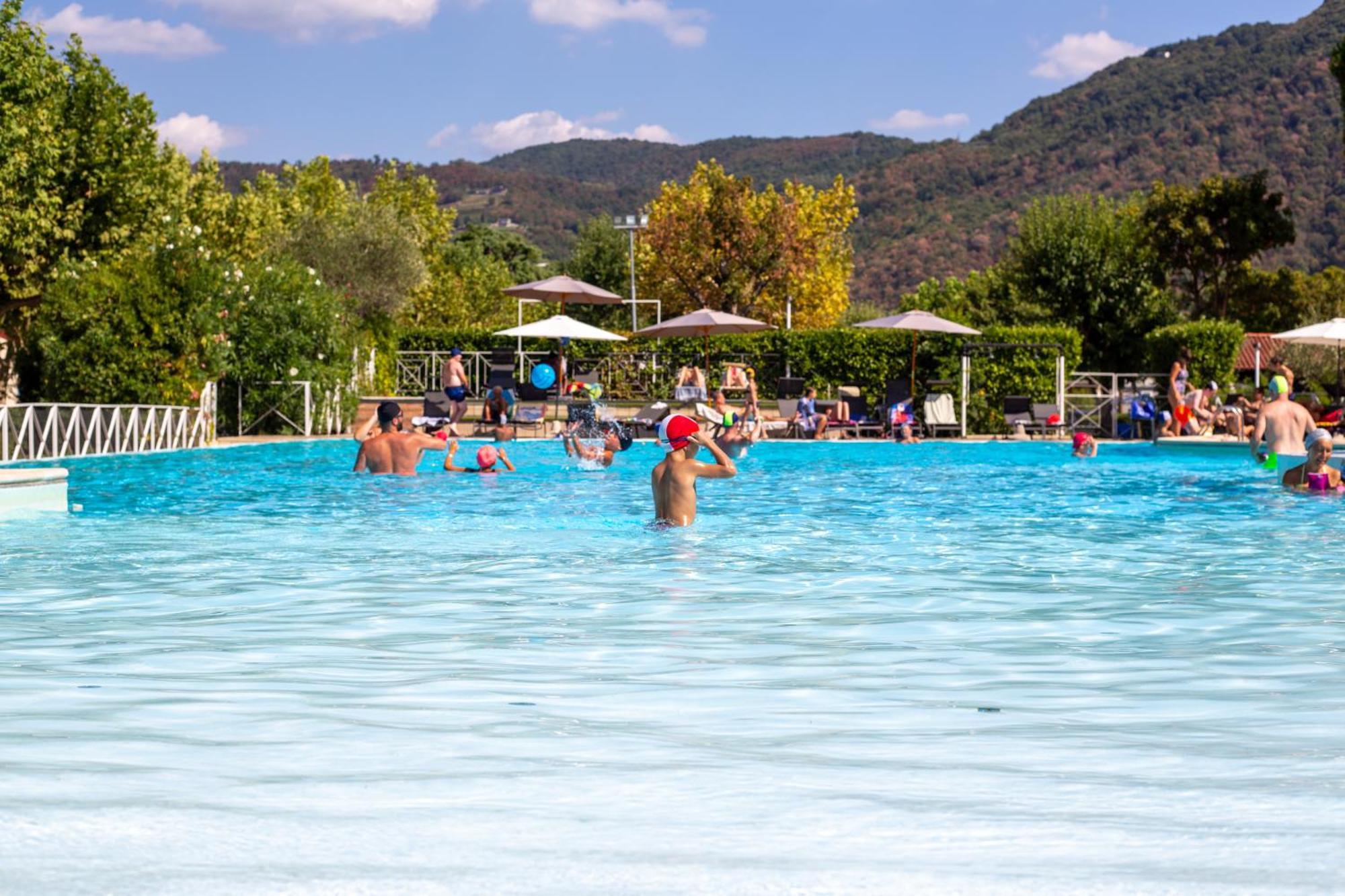 Estivo Premium Deluxe Mobile Homes On Camping Del Sole Village Iseo Exterior foto
