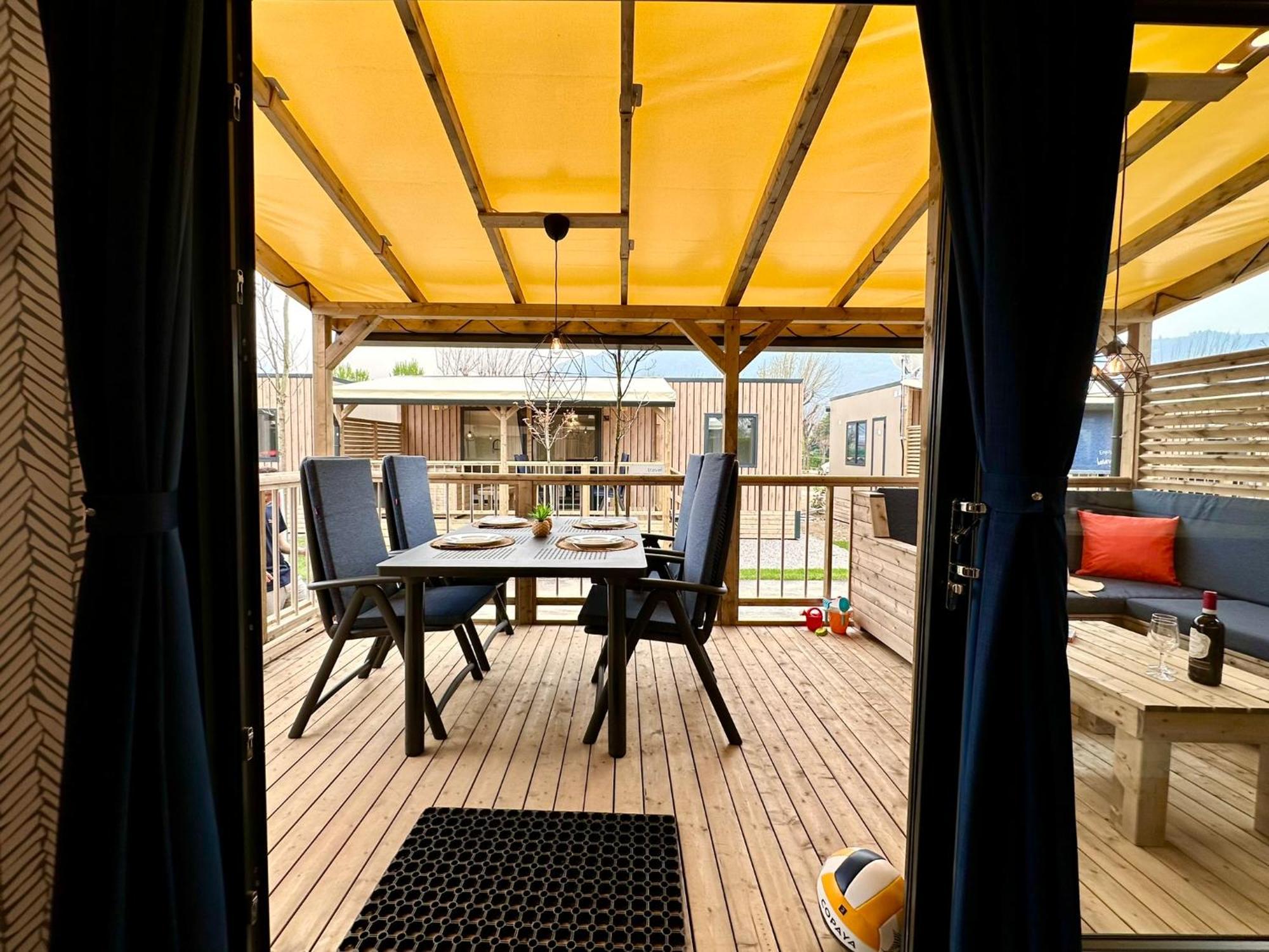 Estivo Premium Deluxe Mobile Homes On Camping Del Sole Village Iseo Exterior foto